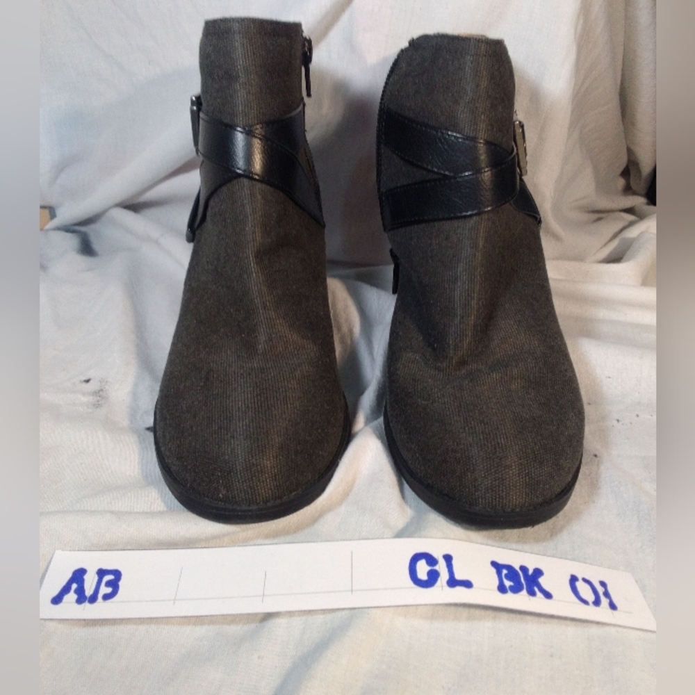 Abella Black 2.5" Joanie's § #